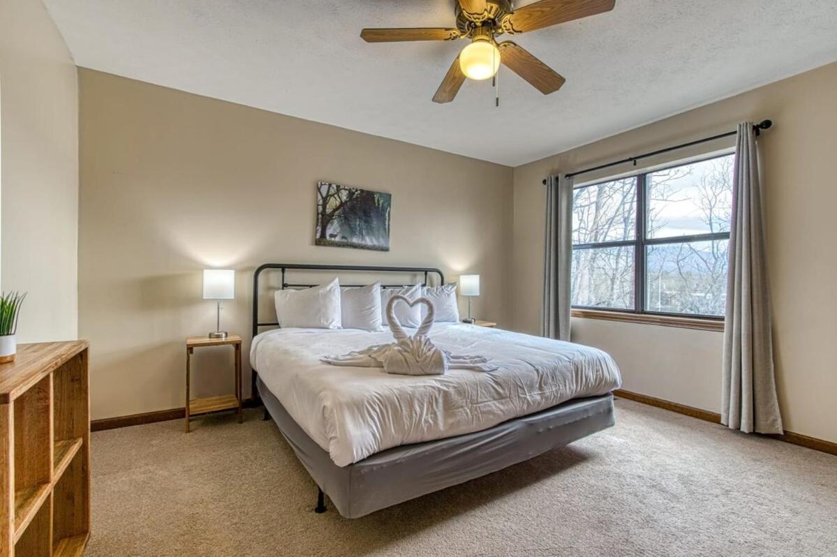 Pinecrest Townhomes-1King-2Queen Unit-Updated 비둘기 포지 외부 사진